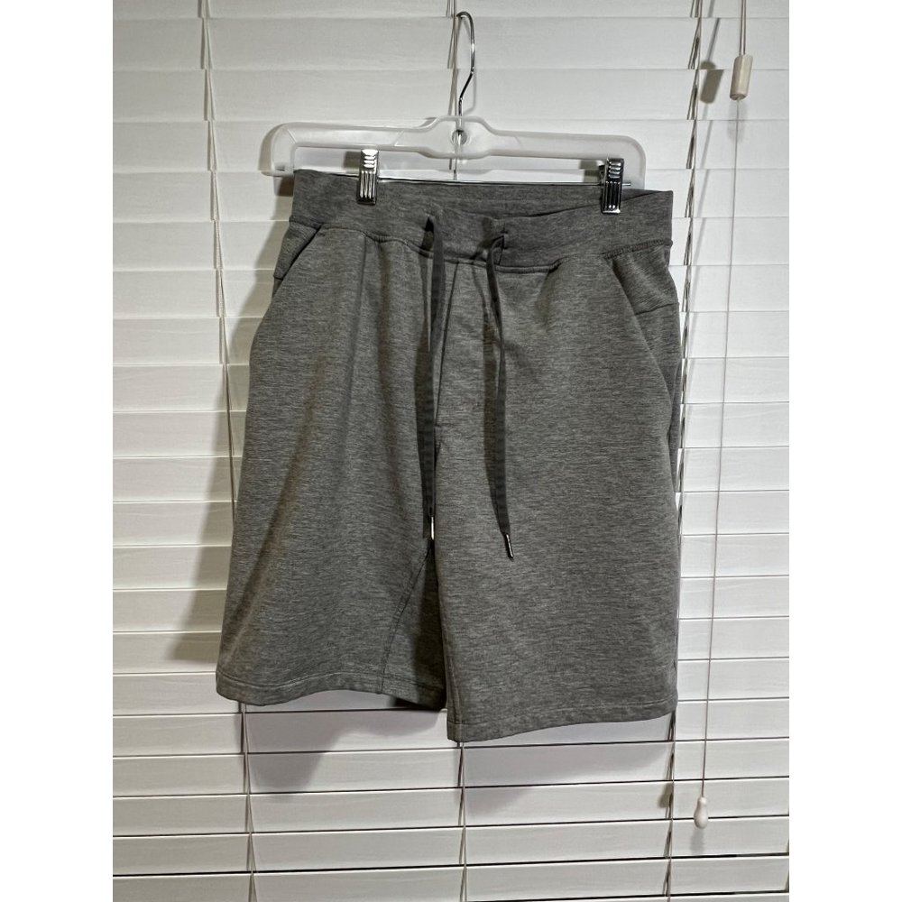 Lululemon Mens Shorts‎ - Size M